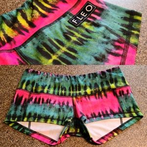 Fleo Jewel Tie Dye Low Rise Contour Shorts Size Small